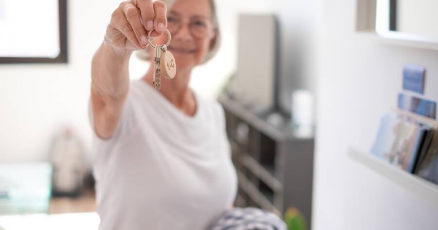 Senior Apartments: Which Option Fits Your Budget?